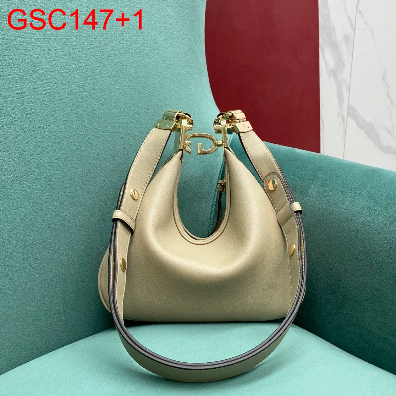 Gucci Attache Leather Small Shoulder Bag