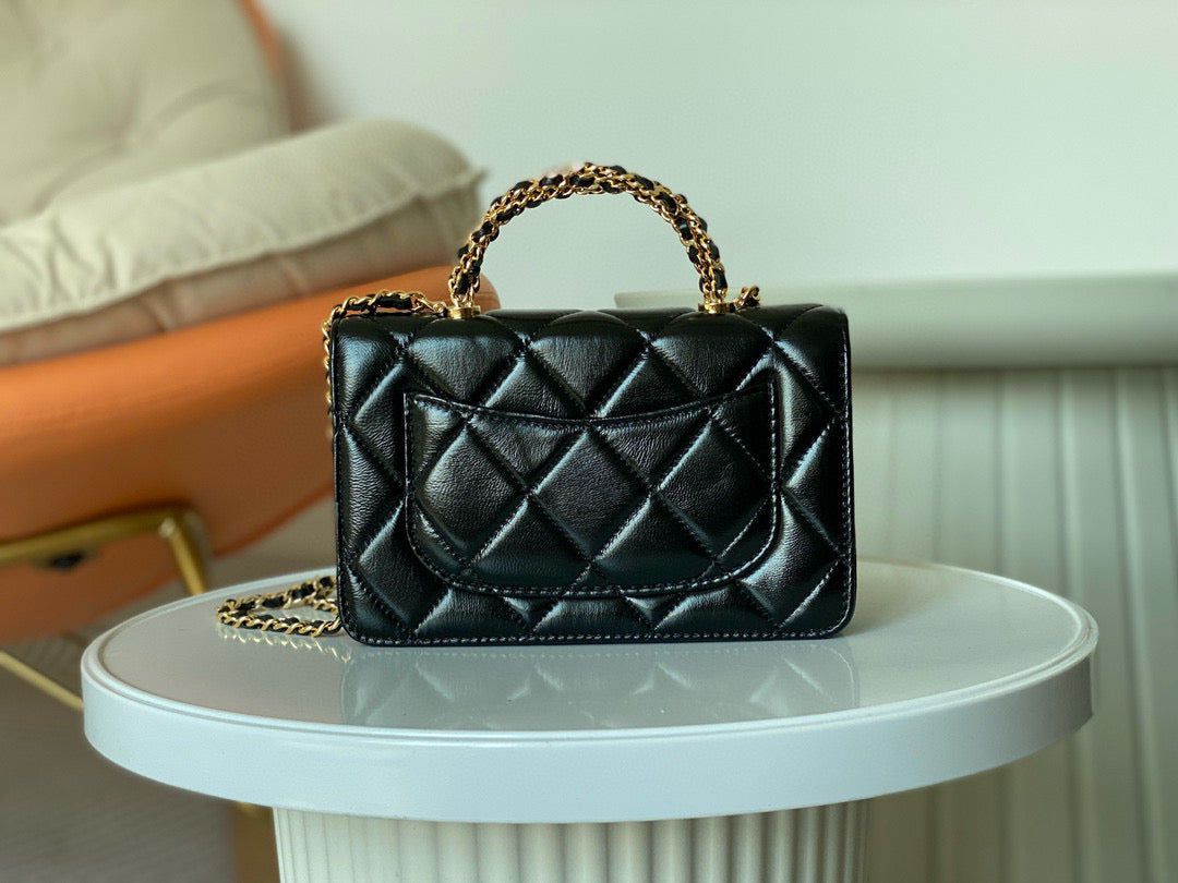 Chanel Wallet on Chain WOC