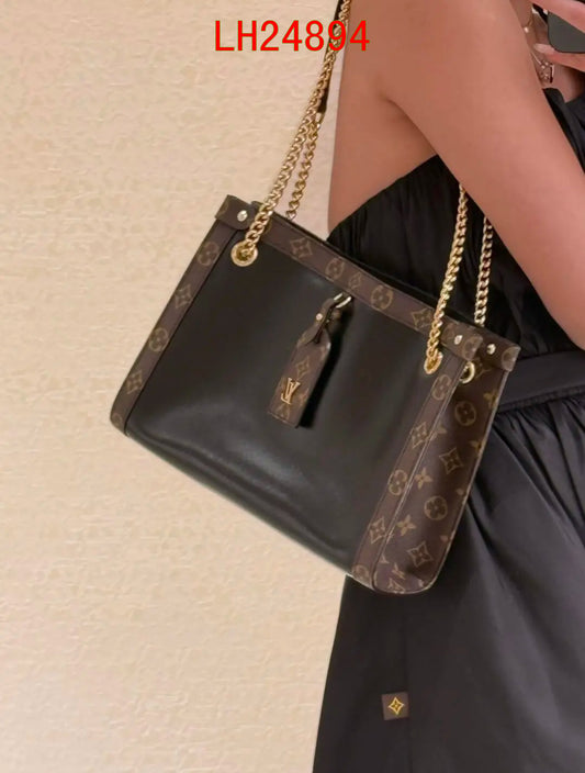 Louis Vuitton Nova PM