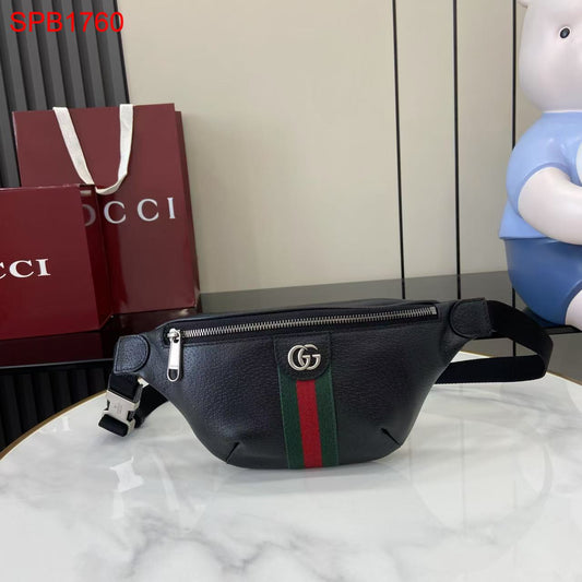 Gucci leather small belt bag