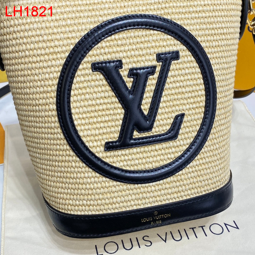 Louis Vuitton Petit Bucket