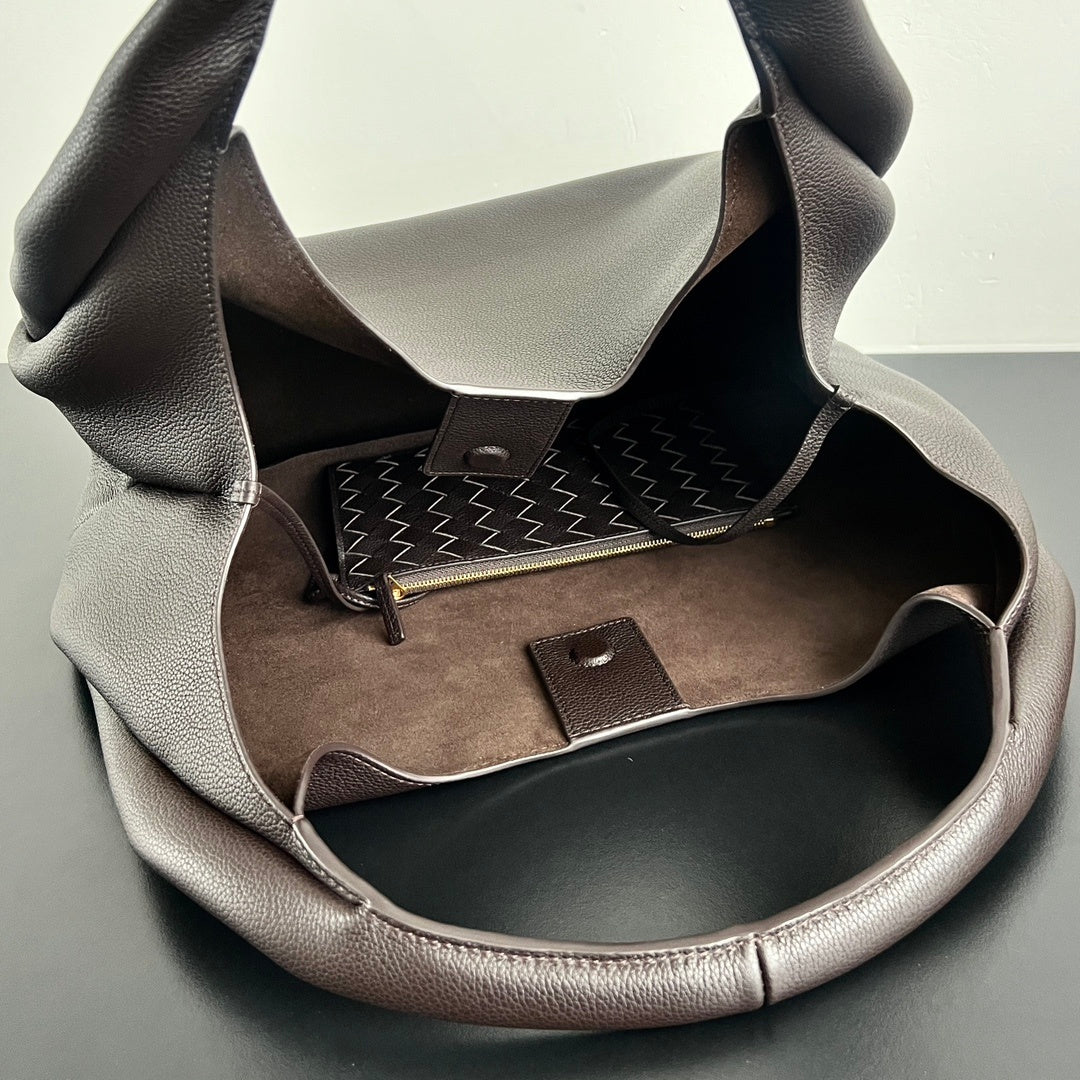 Bottega Veneta Large Campana bag