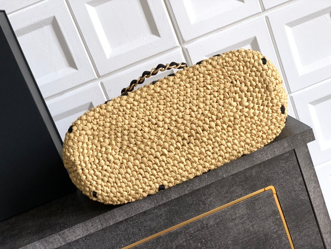 Chanel Straw Tote bag