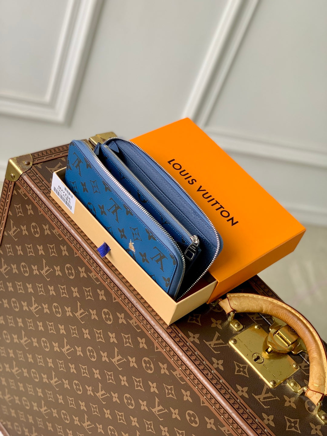 Louis Vuitton Zippy Wallet Forest monogram