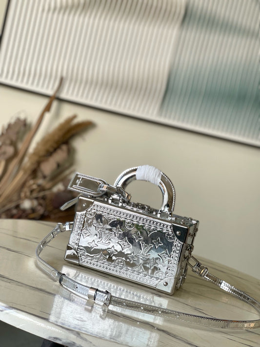 Louis Vuitton Valisette Trésor mirror bag