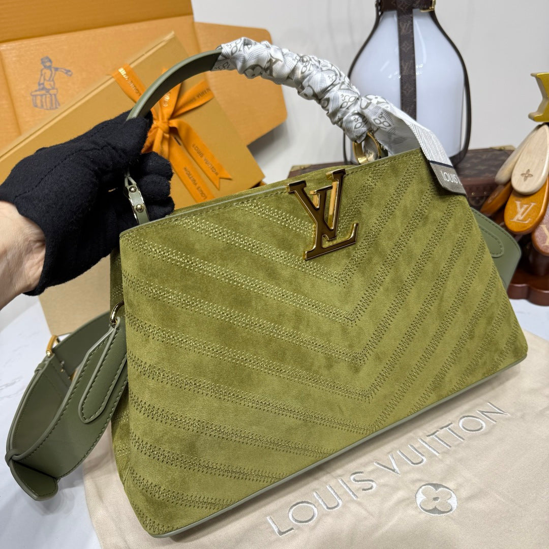 Louis Vuitton Capucines MM Souple Suede Bag