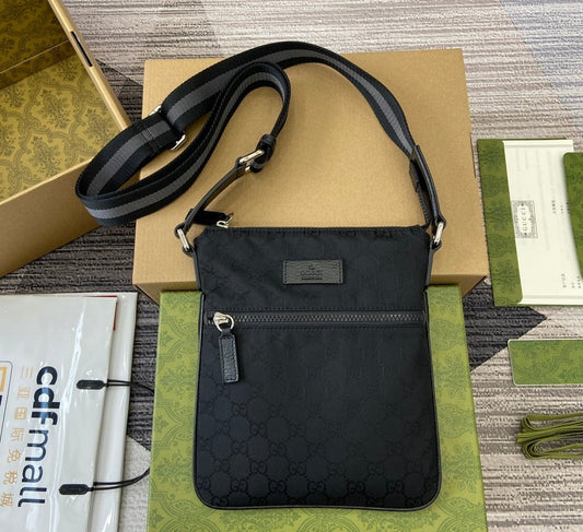 Gucci Nylon Shoulder bag
