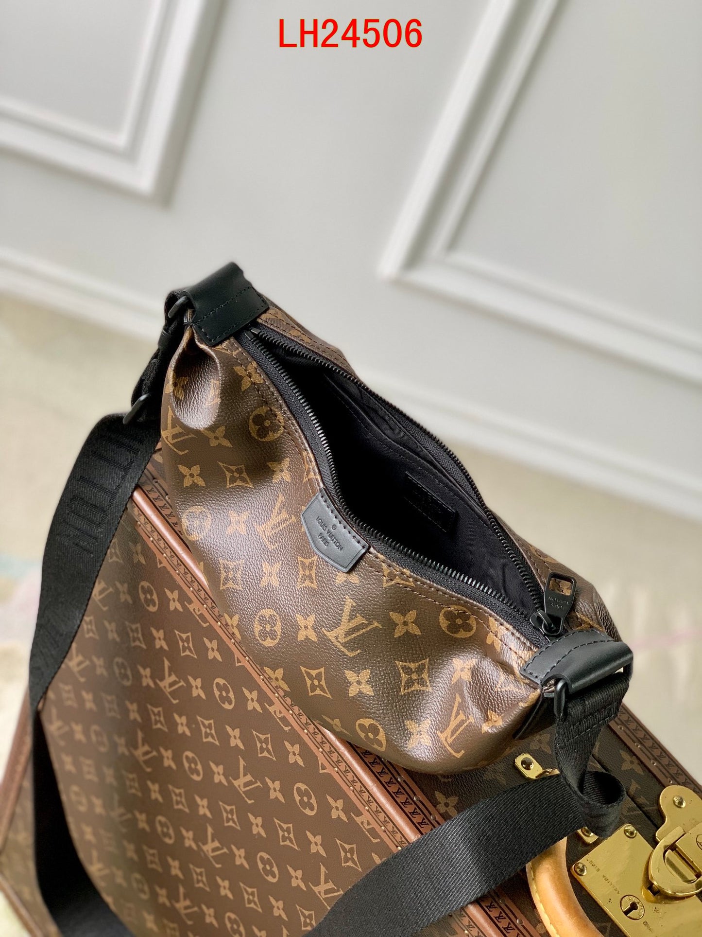 Louis Vuitton Hamac bag