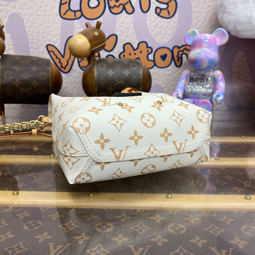 Louis Vuitton Atlantis BB