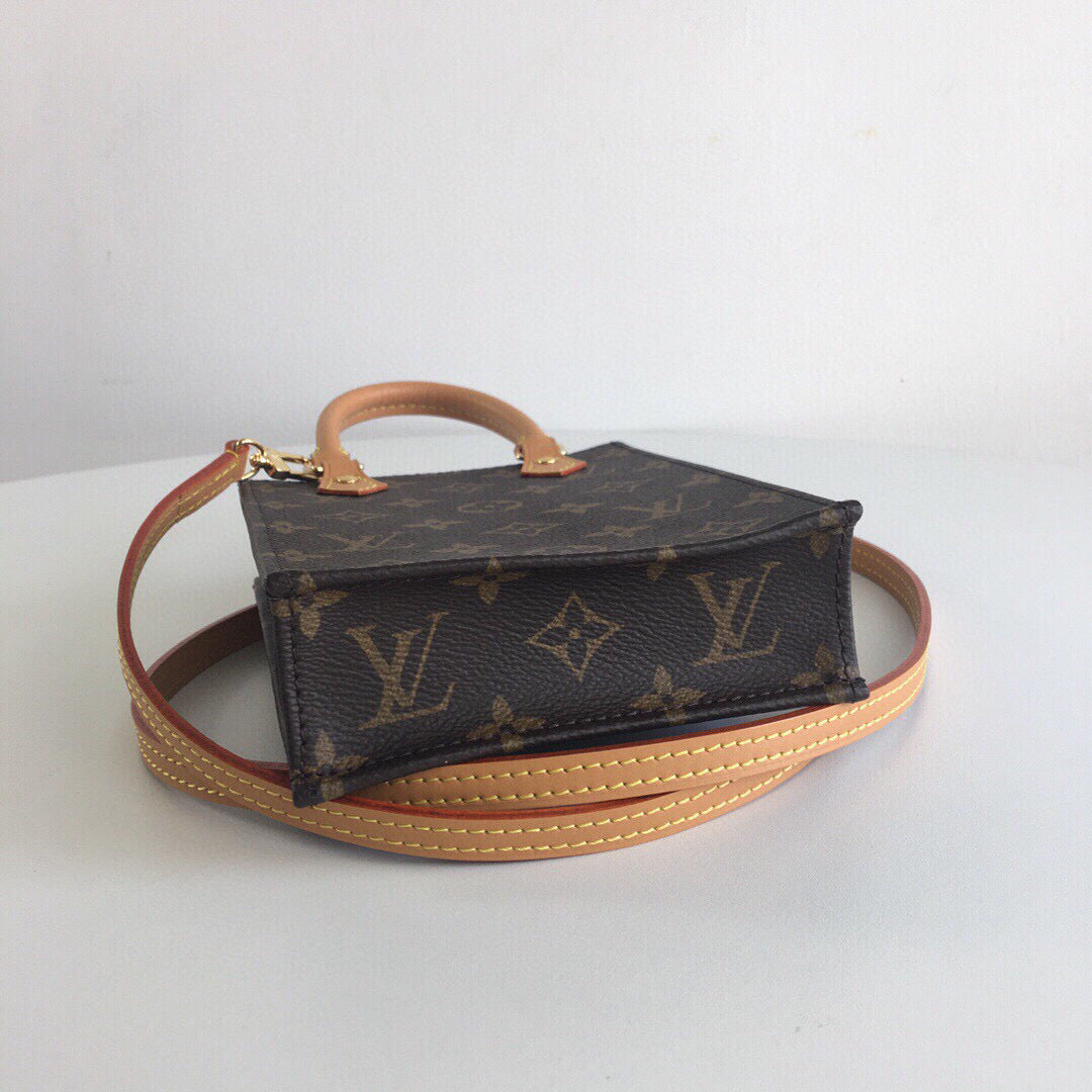 Louis Vuitton Petit Sac Plat Monogram