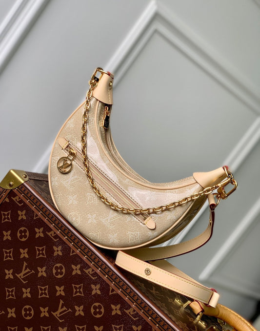 Louis Vuitton Loop PM