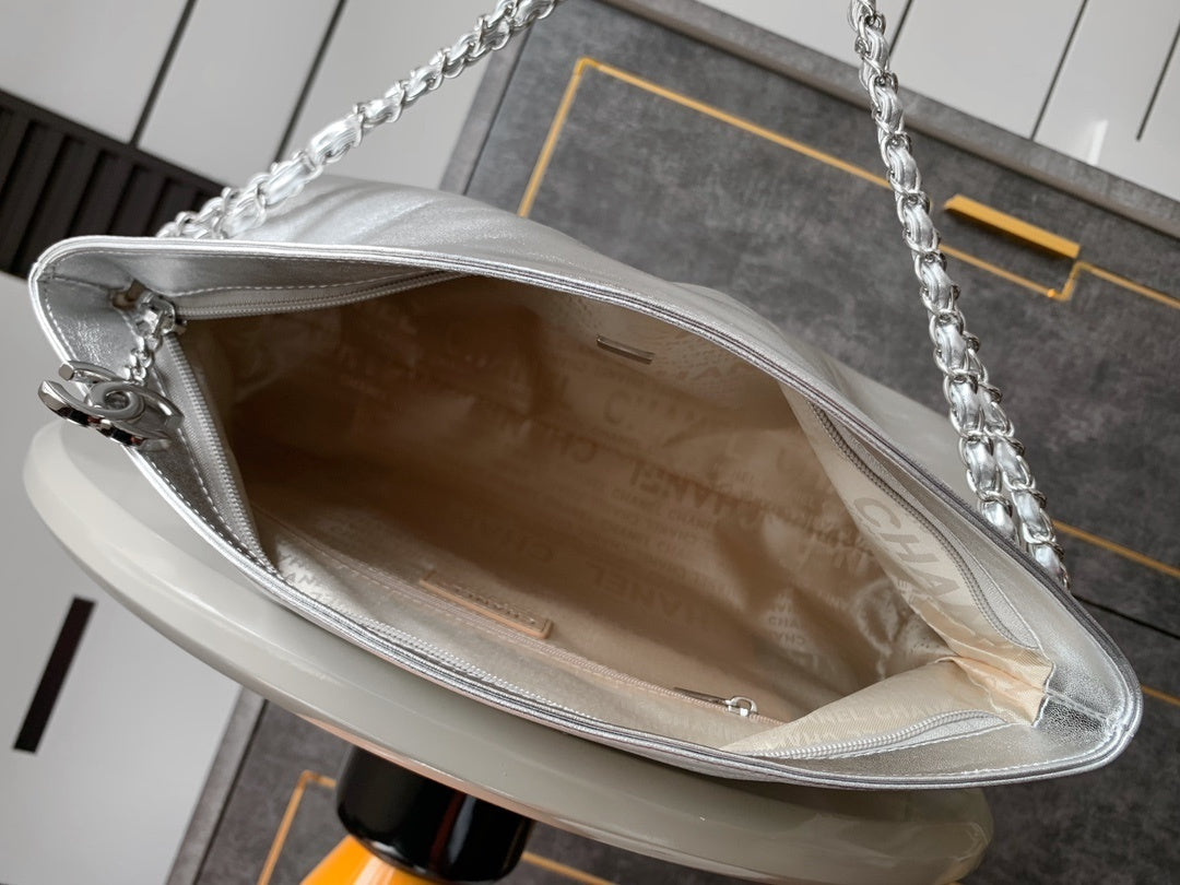 Chanel Soft leather hobo bag