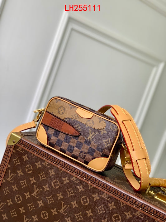 Louis Vuitton Trocadéro Wearable Wallet