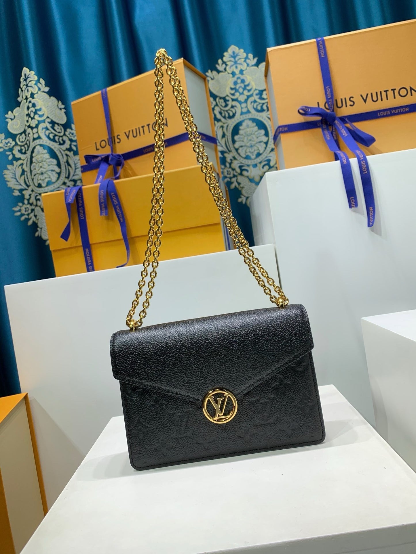 Louis Vuitton Wallet On Chain Rosy