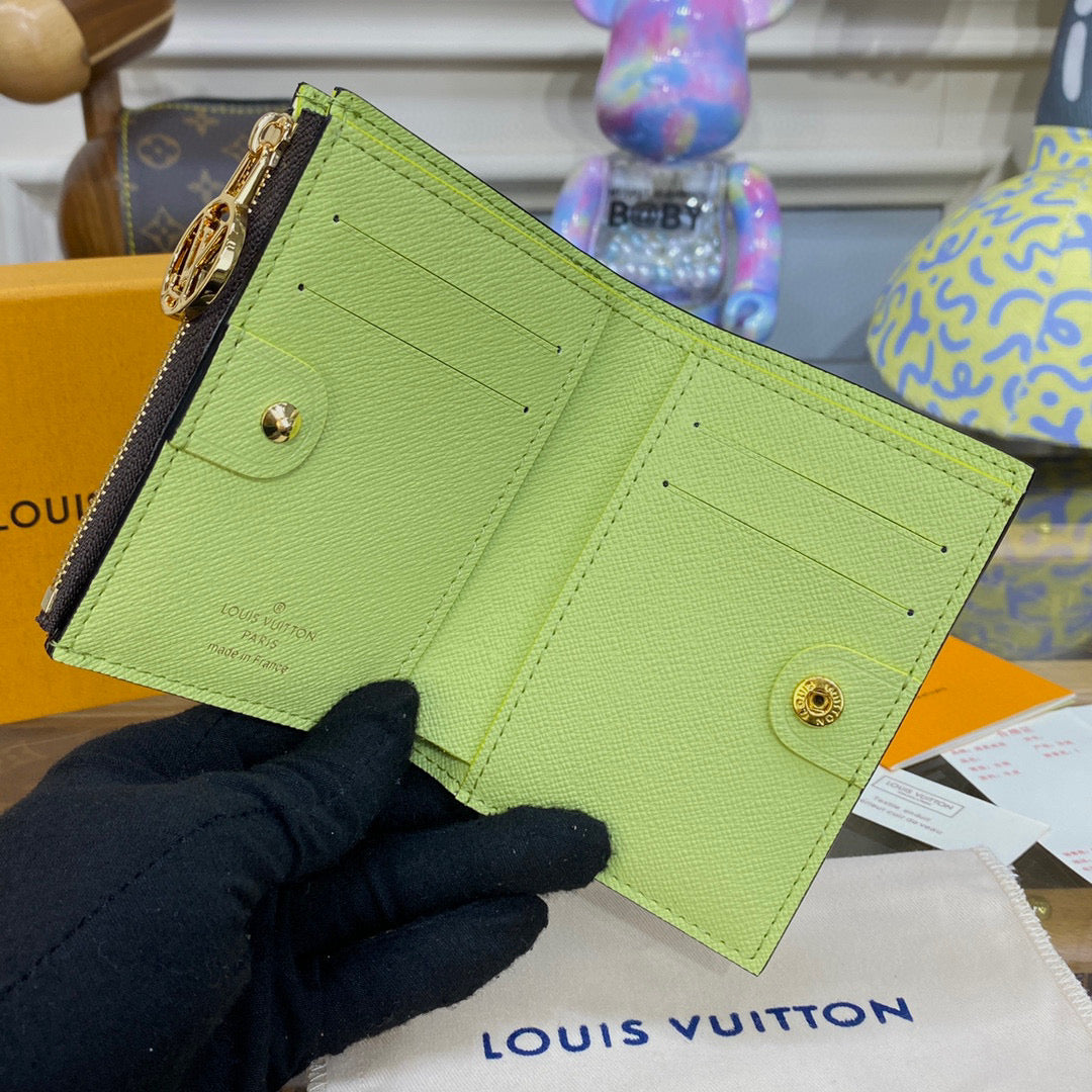 Louis Vuitton Lisa Wallet