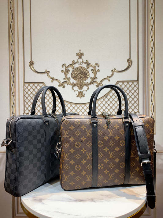 Louis Vuitton PORTE-DOCUMENTS VOYAGE PM