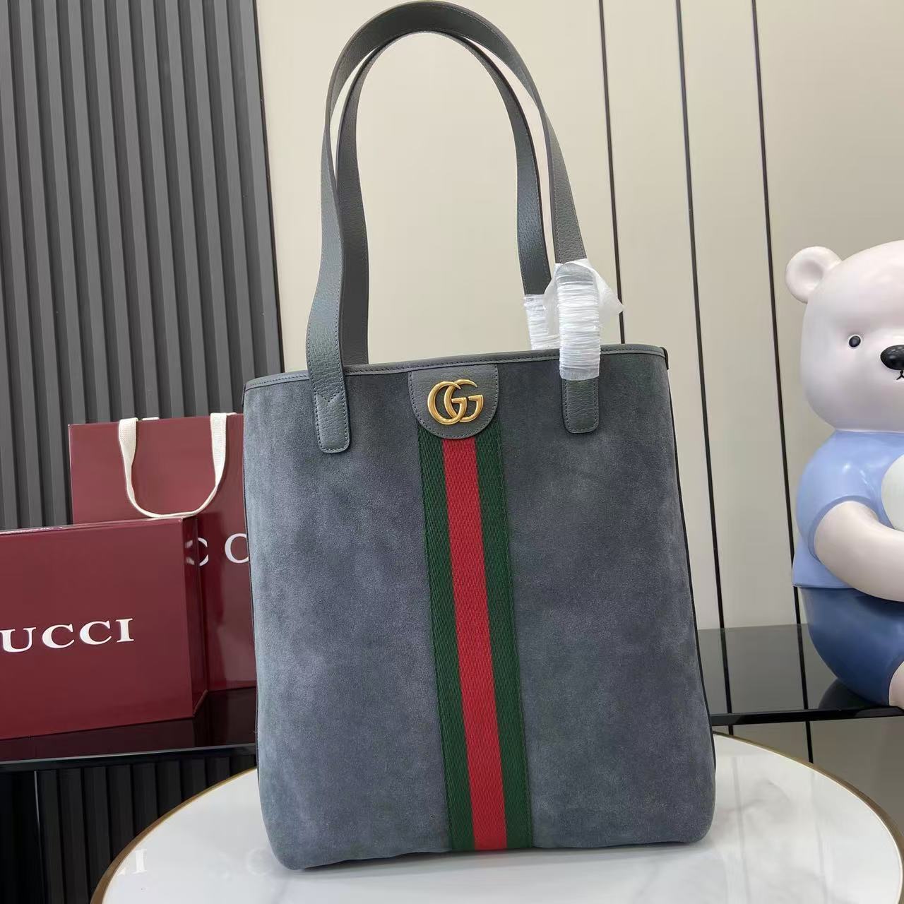Gucci Ophidia medium suede tote bag
