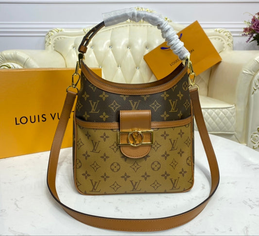 Louis Vuitton Small Hobo Dauphine