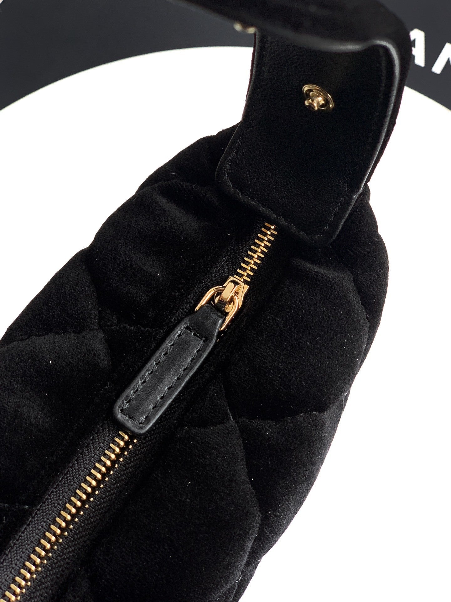 Chanel velvet strass pouch