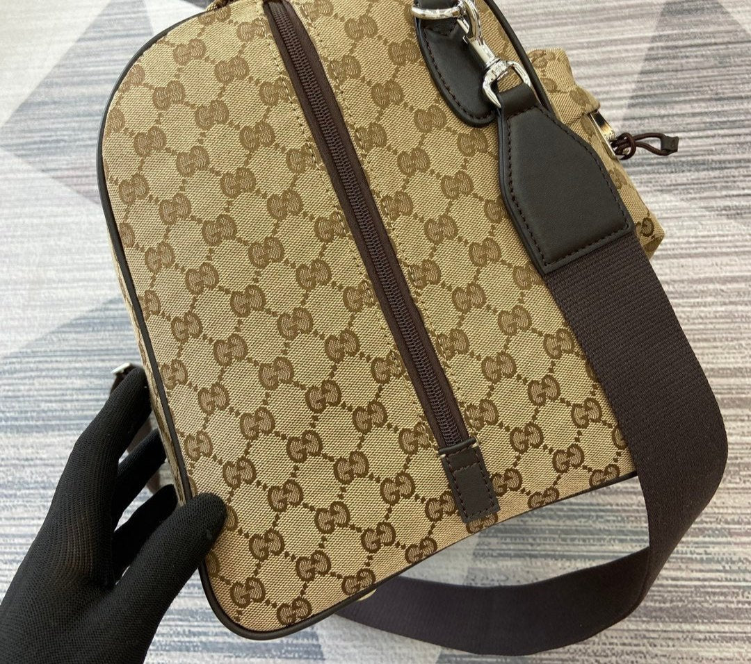 Gucci Medium Duffle bag