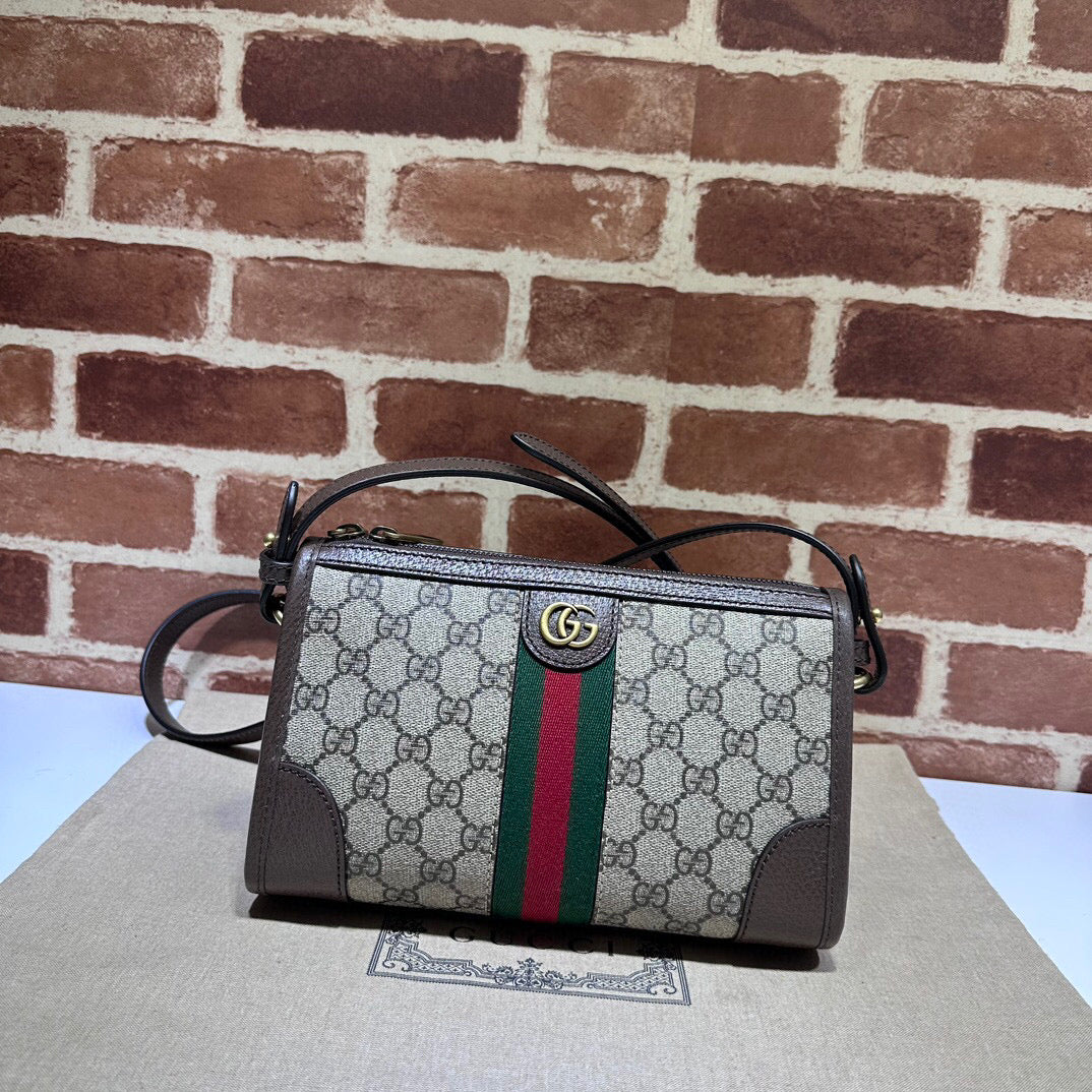 Gucci Messenger bag