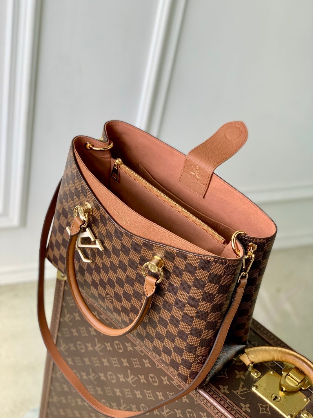 Louis Vuitton Riverside Tote bag
