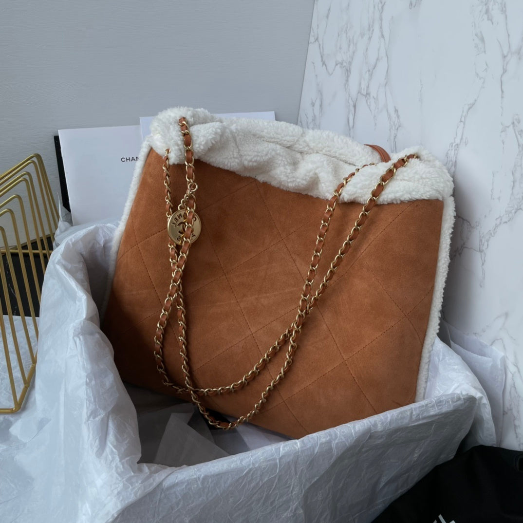 Chanel 22 Mouton bag
