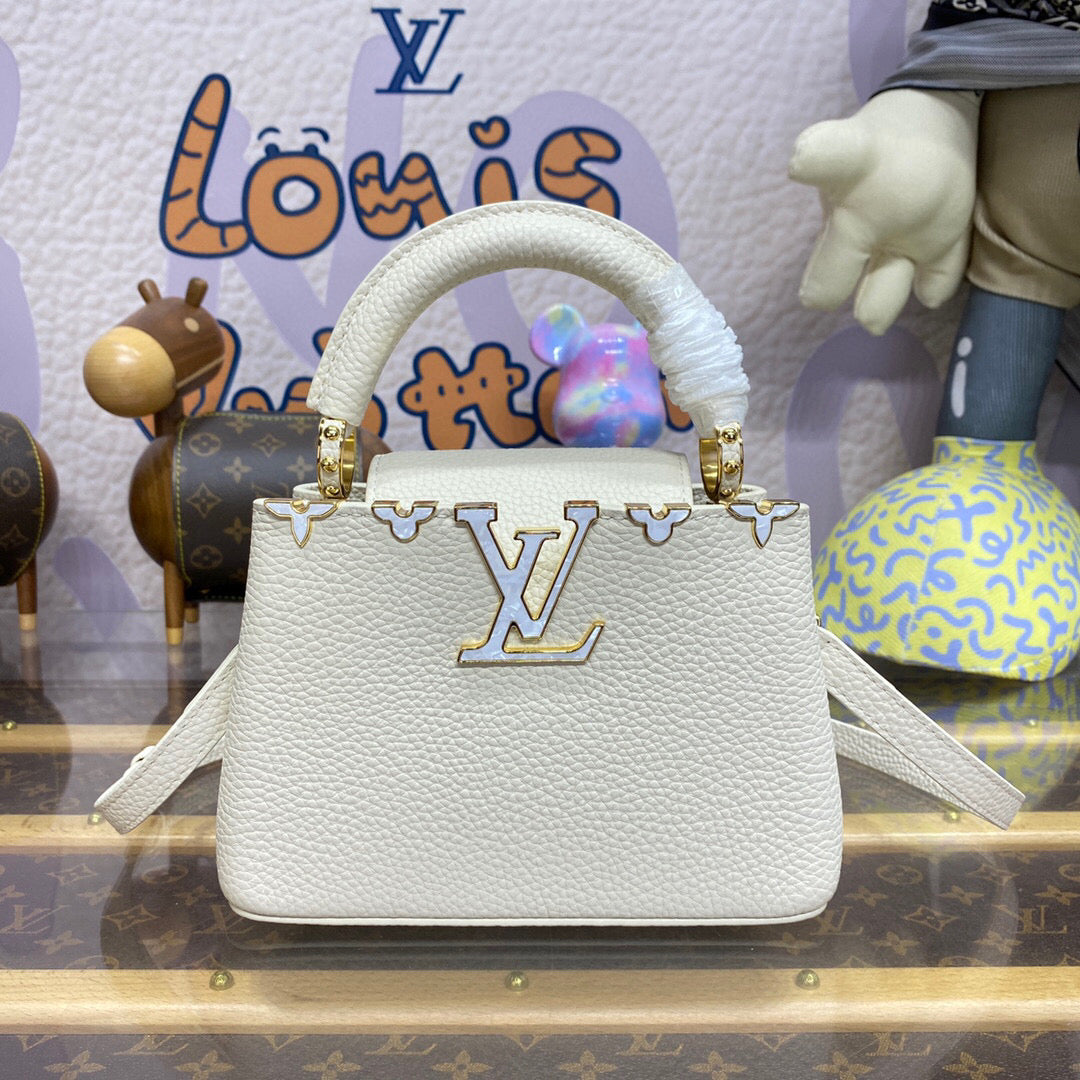 Louis Vuitton Capucines