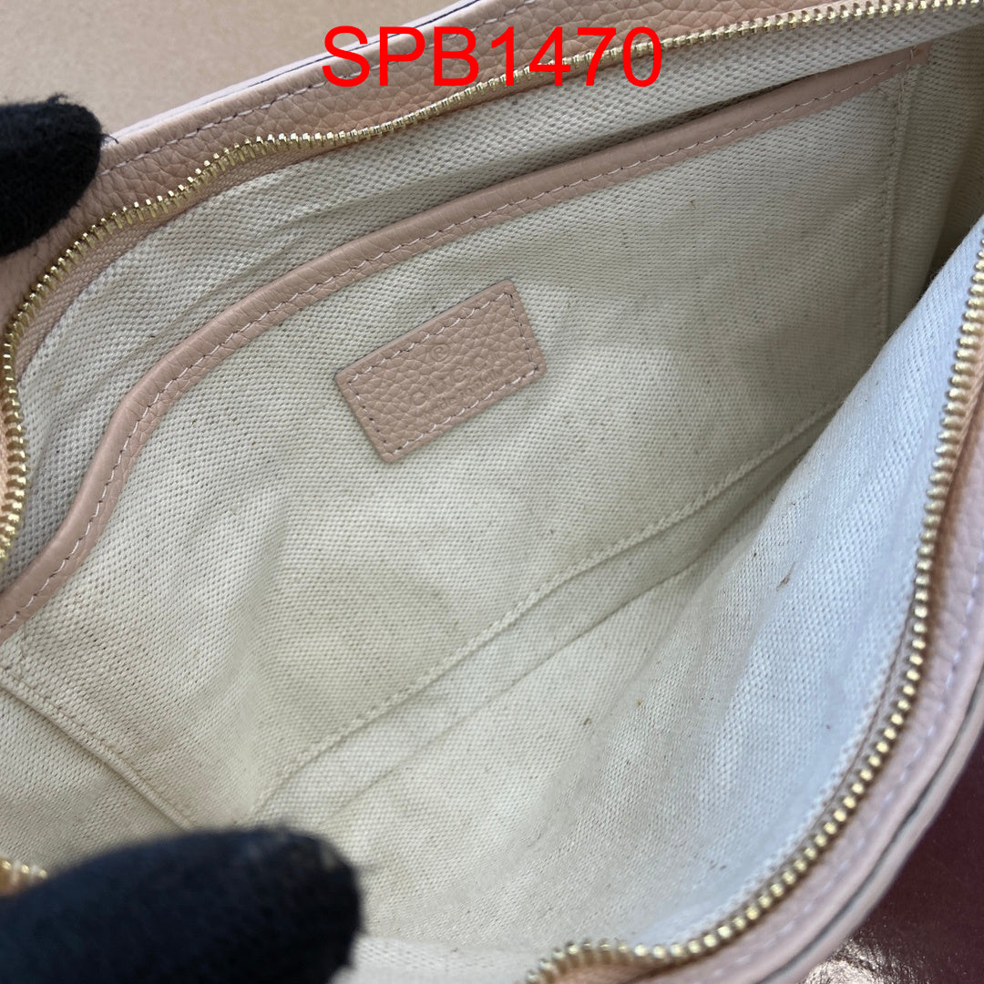 Gucci Emblem Small Chain bag