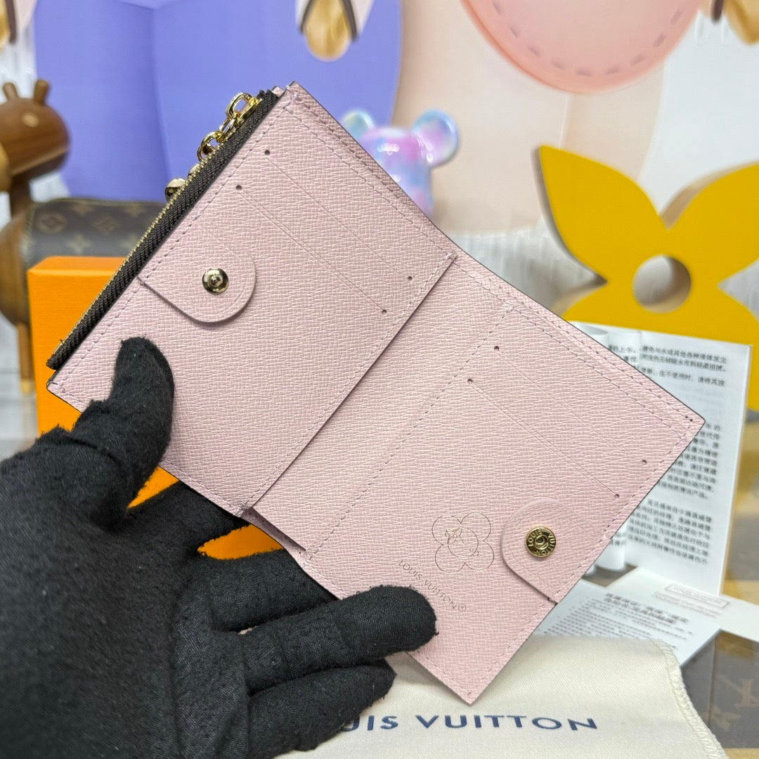 Louis Vuitton Lisa Wallet