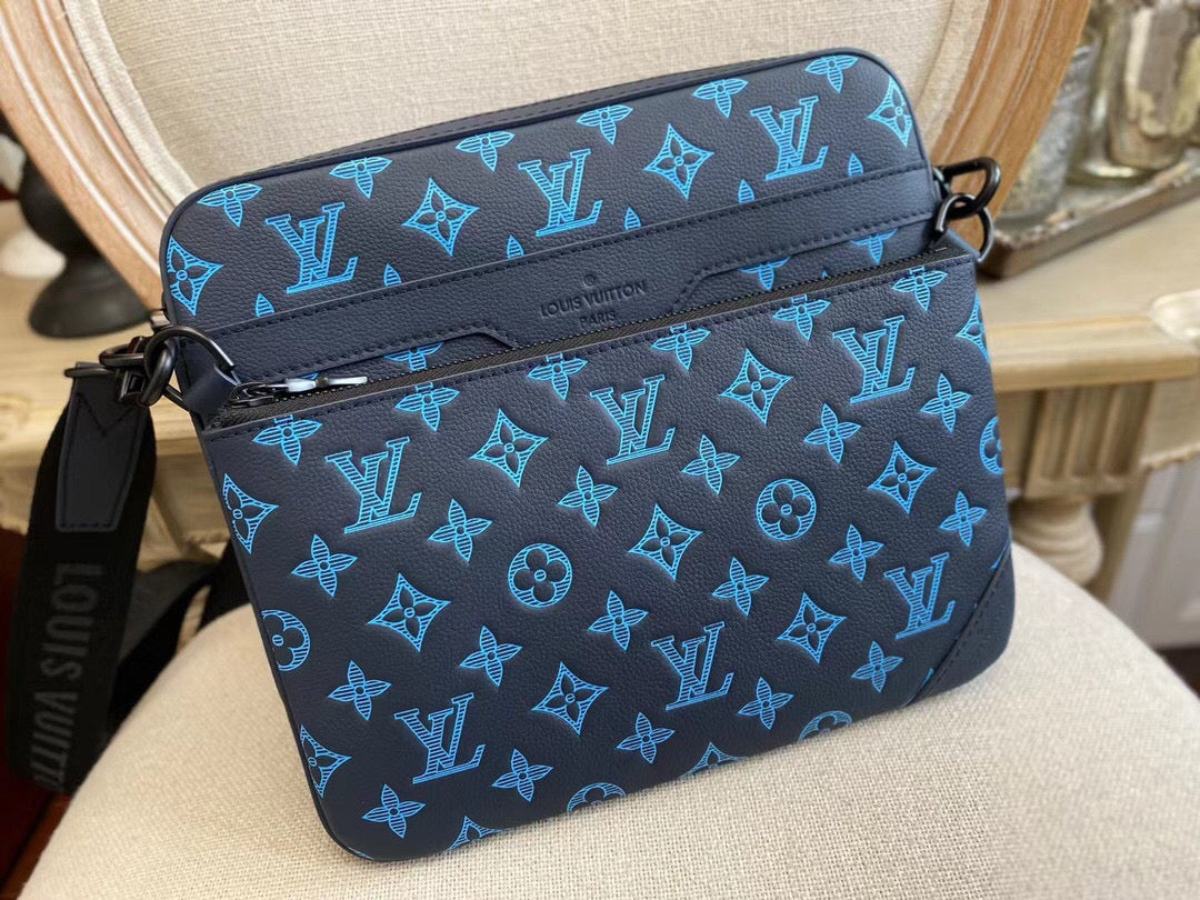 Louis Vuitton Trio Messenger