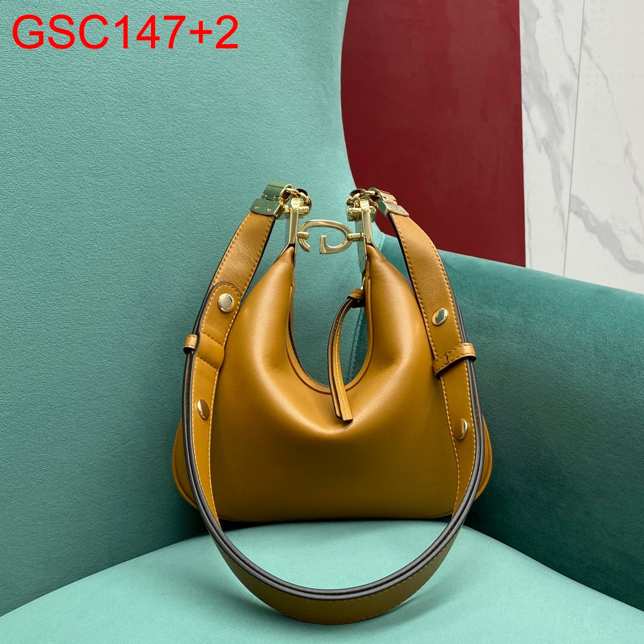 Gucci Attache Leather Small Shoulder Bag