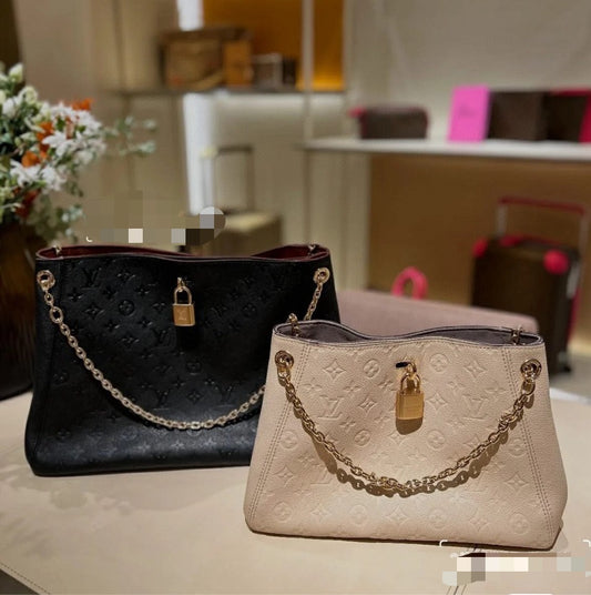 Louis Vuitton Anytime MM bag