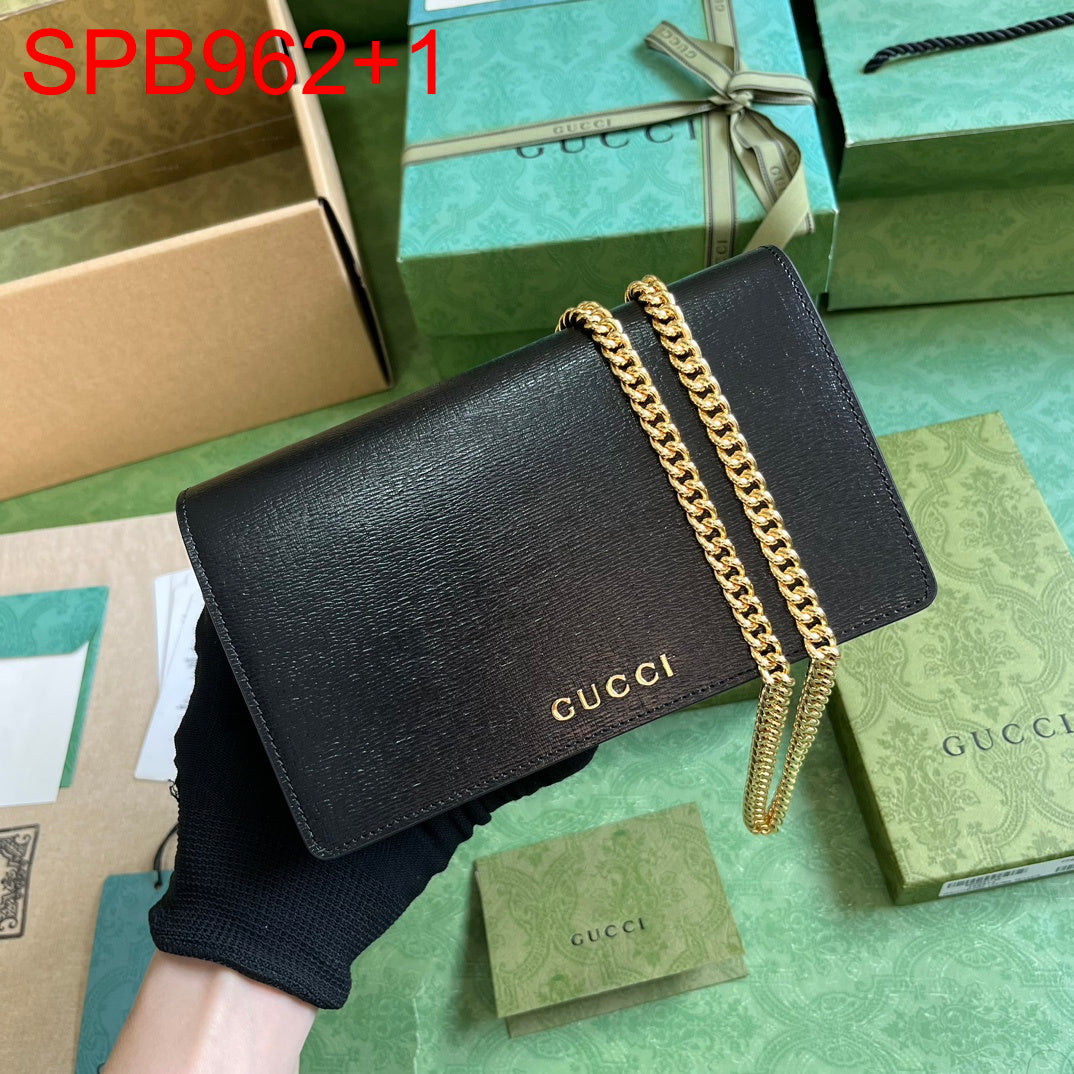 Gucci Chain Wallet Bag