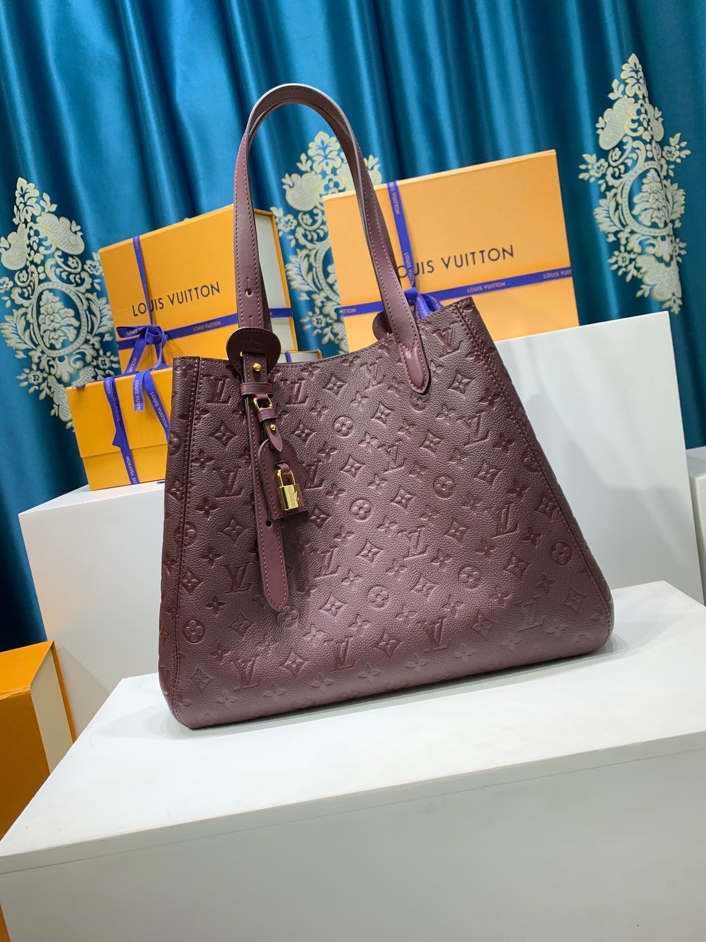 Louis Vuitton All in One MM