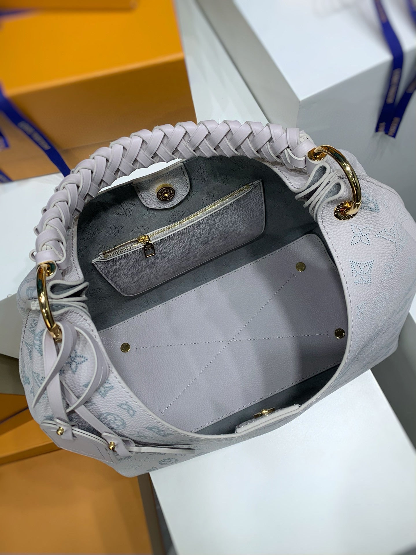 Louis Vuitton Carmel Mahina leather