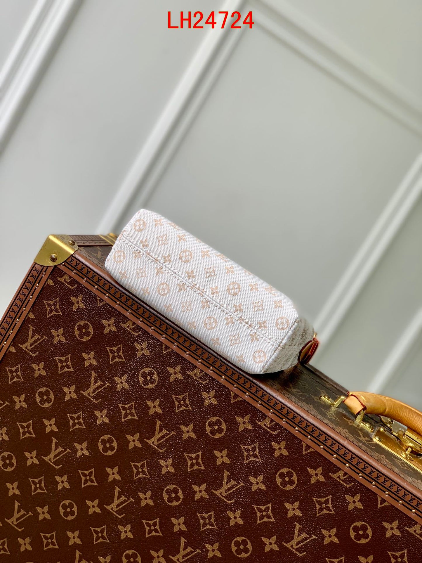 Louis Vuitton Hills Pochette 2024 Collection