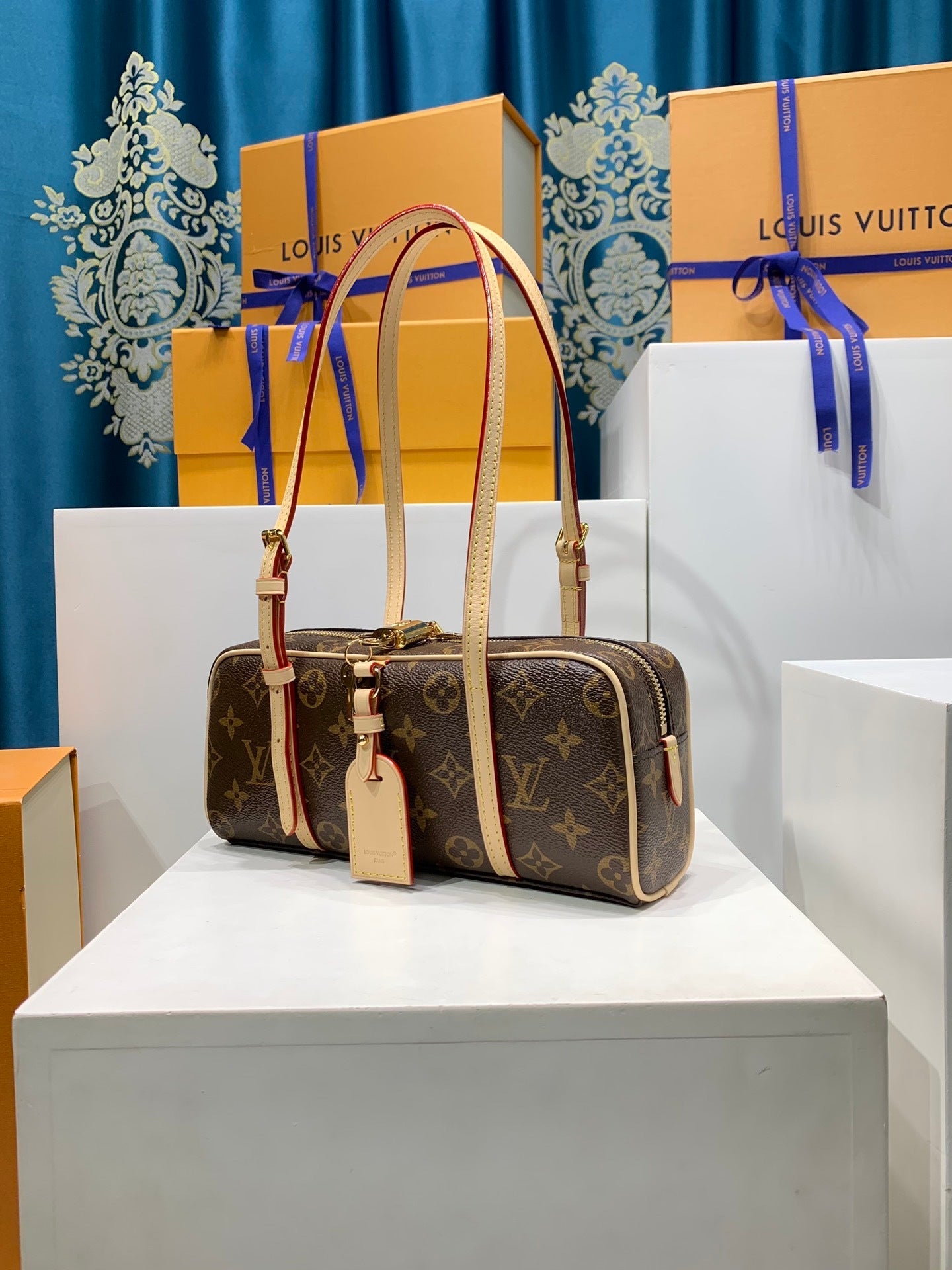 Louis Vuitton Hang on Monogram