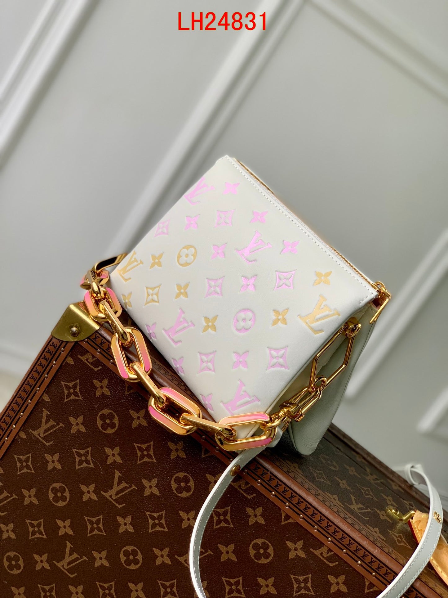 Louis Vuitton Coussin BB