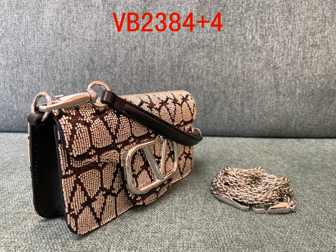 Valentino Garavani Chain Bag