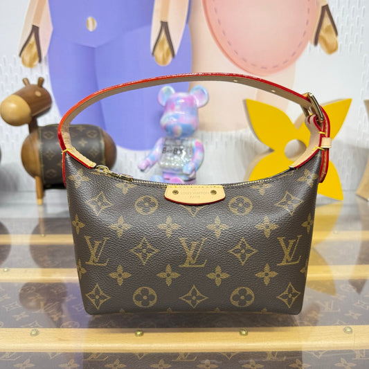 Louis Vuitton Pochette Hills Monogram Canvas