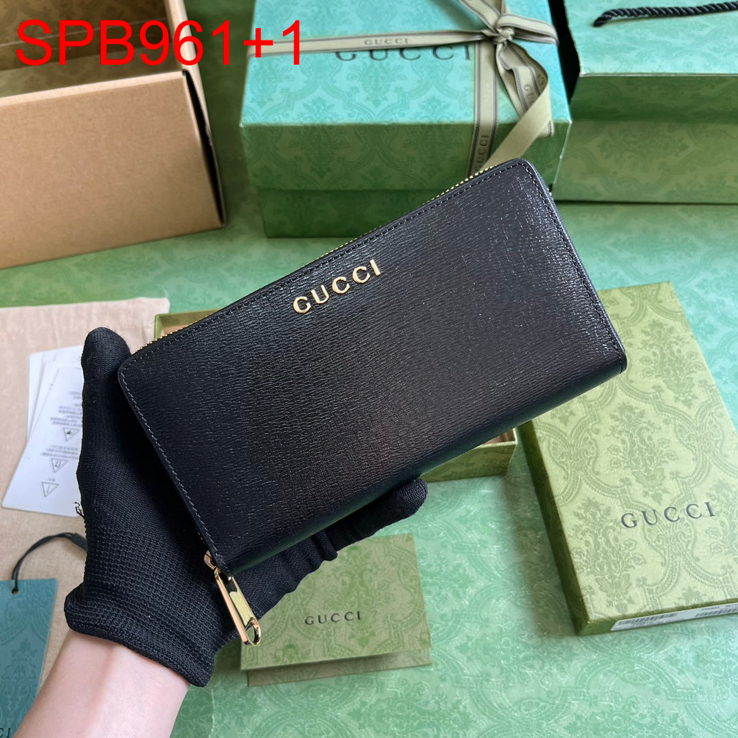 Gucci Zip around wallet