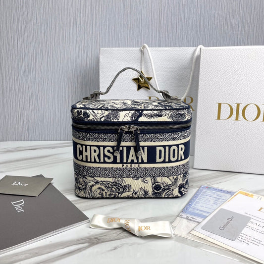 Dior In Lights Vanity Case