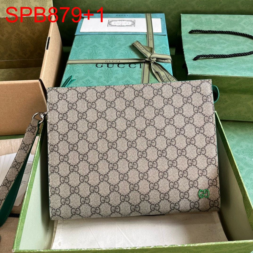 Gucci POUCH WITH GG DETAIL