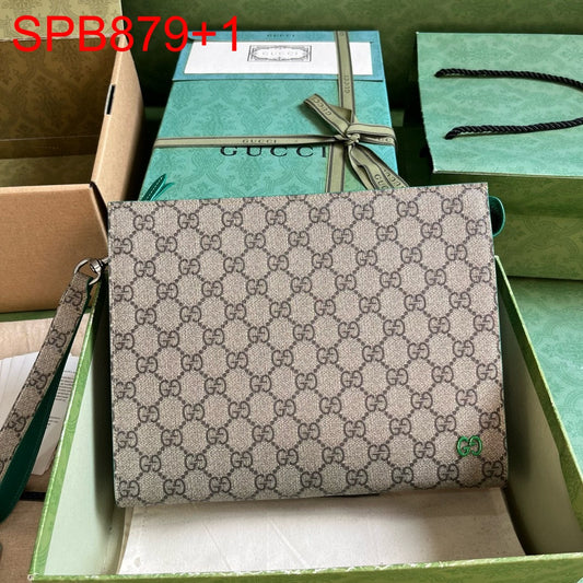 Gucci POUCH WITH GG DETAIL