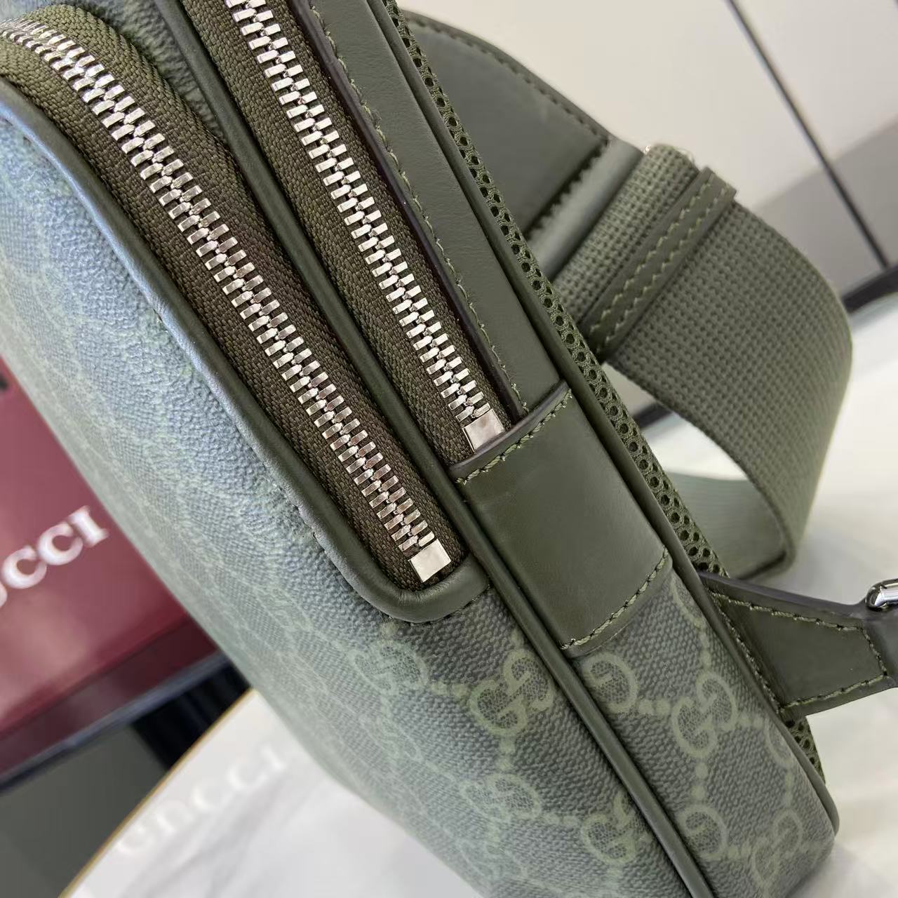 Gucci GG Slingbag