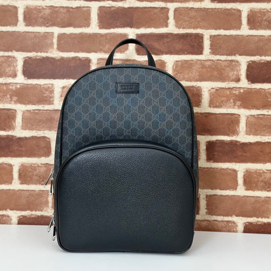 Gucci Decorative label medium GG backpack