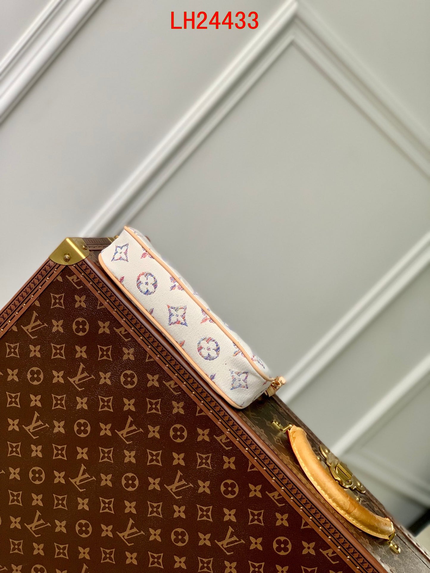 Louis Vuitton Pochette Accessoires denim