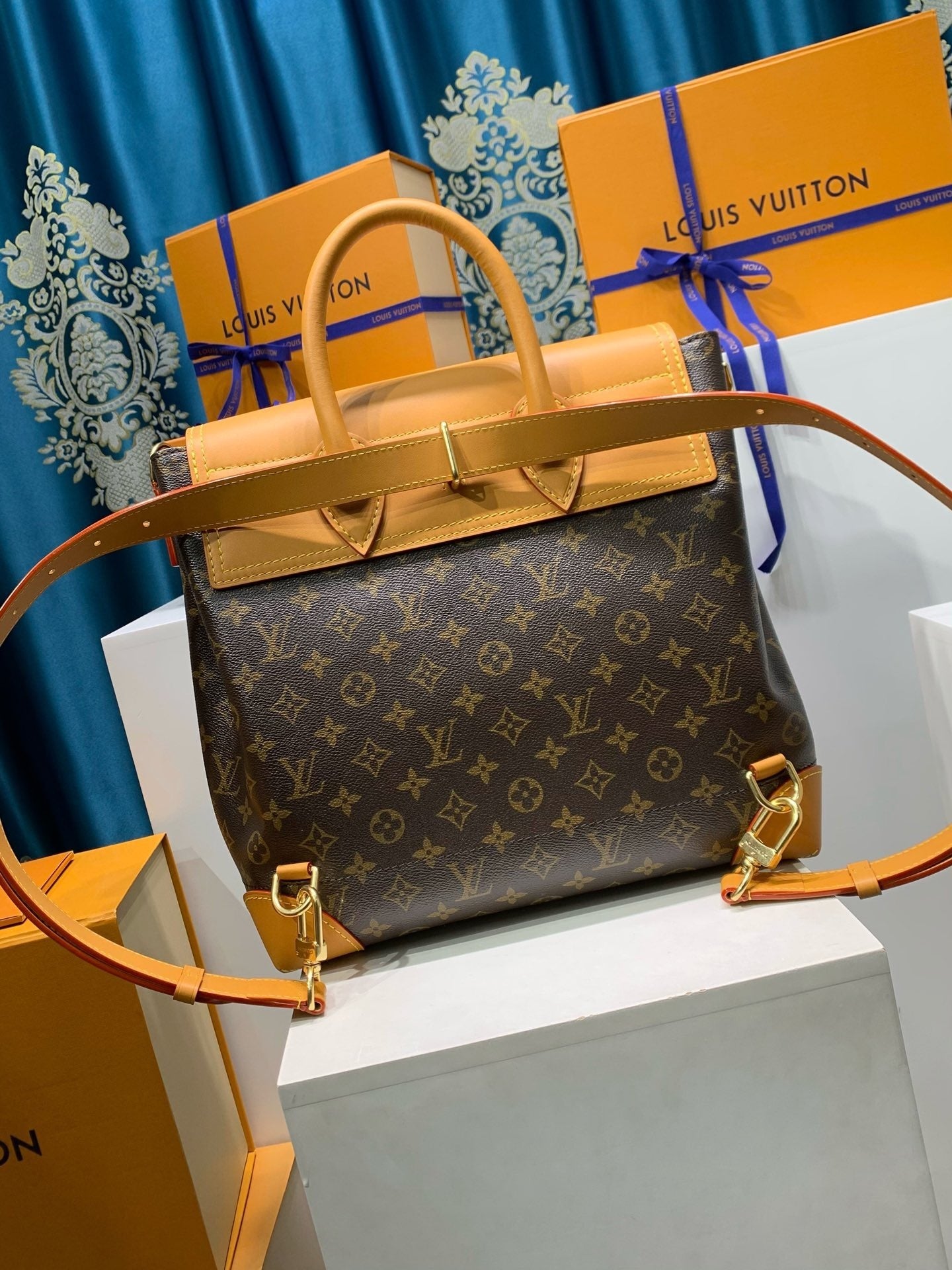 Louis Vuitton STEAMER 30 bag