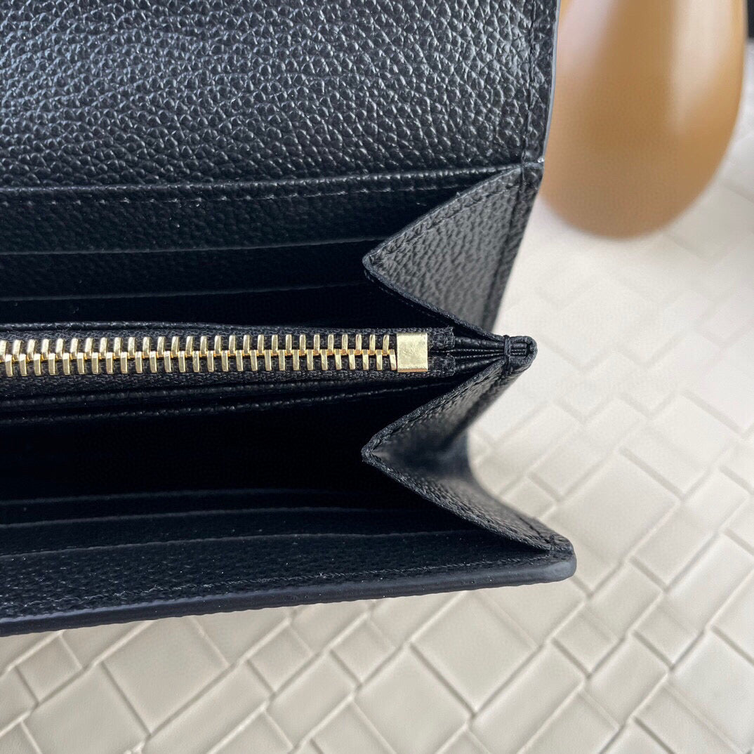 Louis Vuitton Sarah Wallet